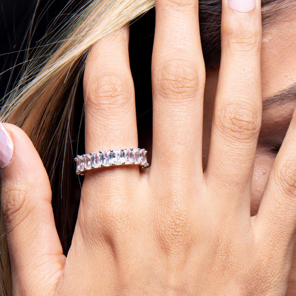 Baguette Ring - White Gold Close Up