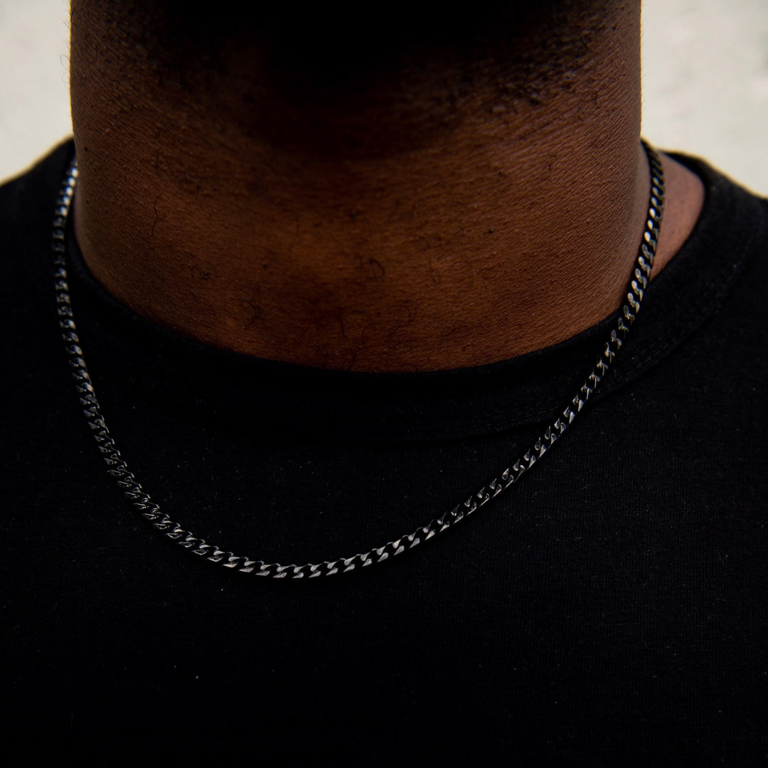 Model Wearing Cuban Link Chain - Black (5mm)