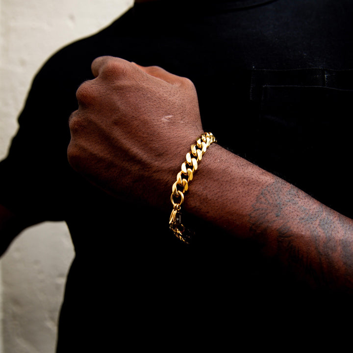 Model Wears The Miami Cuban Bracelet - Gold (11mm)